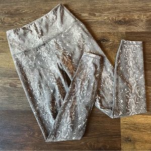 Varley Snakeskin Legging